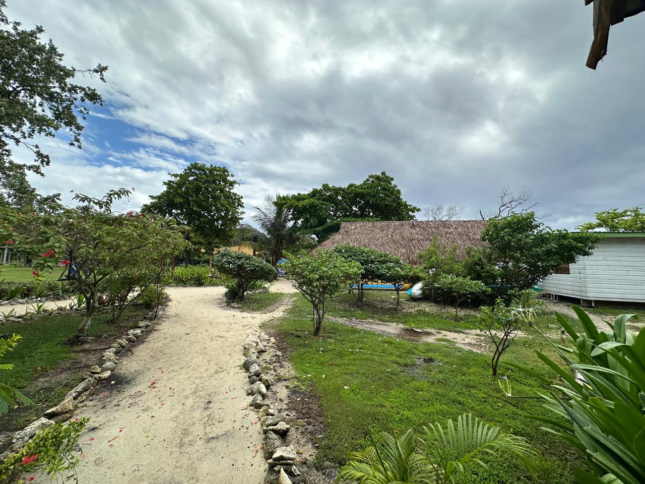 Island Tour + Beach Break - photo 3